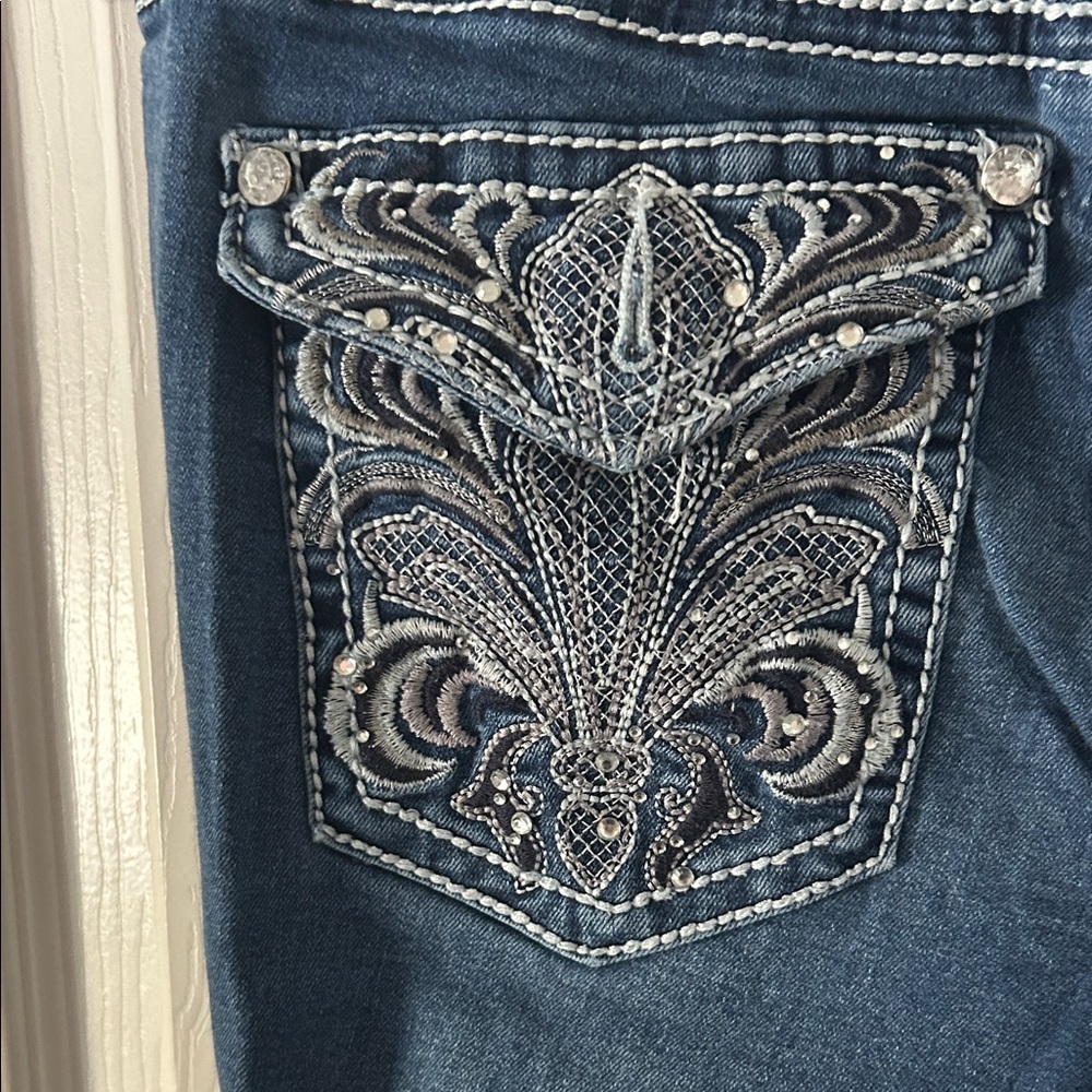 Apt. 9 Women's Dark Blue Boot Cut Jeans - Picture 6 of 10